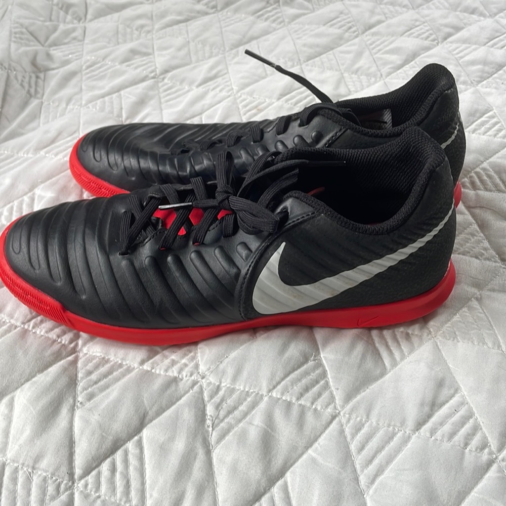 Nike indoor Cleats